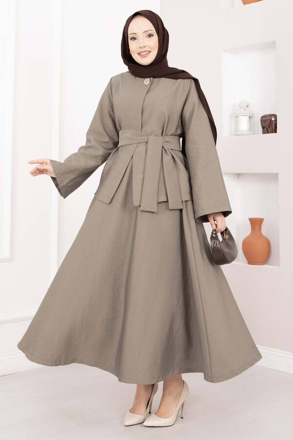 MD - Asimetrik Gold Düğmeli Kemerli Etek & Ceket Takım Vizon