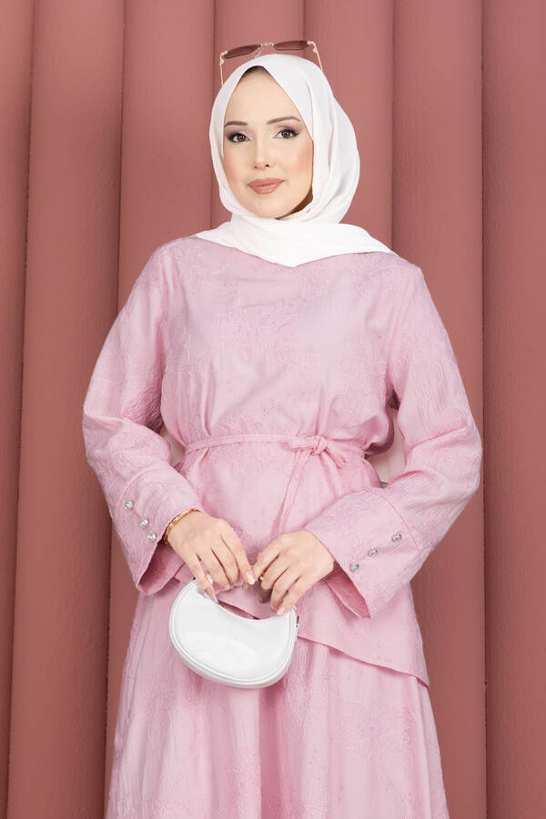 Ums - Asimetrik Kesim Bağcıklı Nakışlı Etek Takım Pembe (1)