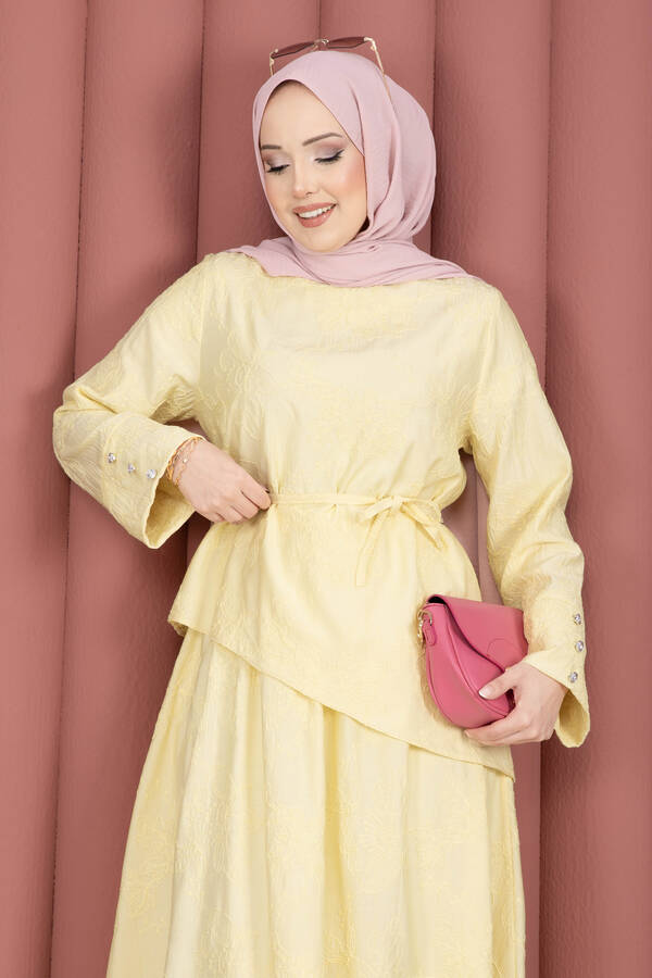 Ums - Asimetrik Kesim Bağcıklı Nakışlı Etek Takım Sarı (1)