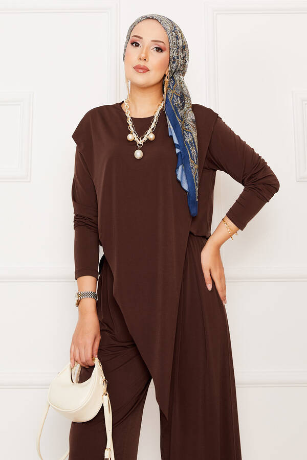 Sym - Asimetrik Kesim Sandy Takım Kahve (1) Sym - Asimetrik Kesim Sandy Takım Kahve (1)