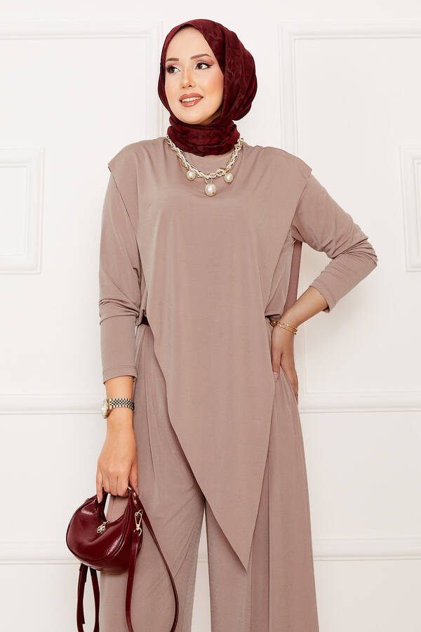 Sym - Asimetrik Kesim Sandy Takım Vizon (1) Sym - Asimetrik Kesim Sandy Takım Vizon (1)