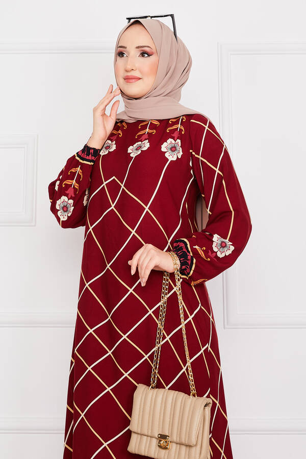 Nz - Baklava Desenli Tesettür Viskon Elbise Bordo (1) Nz - Baklava Desenli Tesettür Viskon Elbise Bordo (1)
