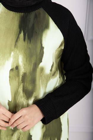 Batik Desen Ribanalı Tesettür İkili Takım Yağ Yeşil - Thumbnail