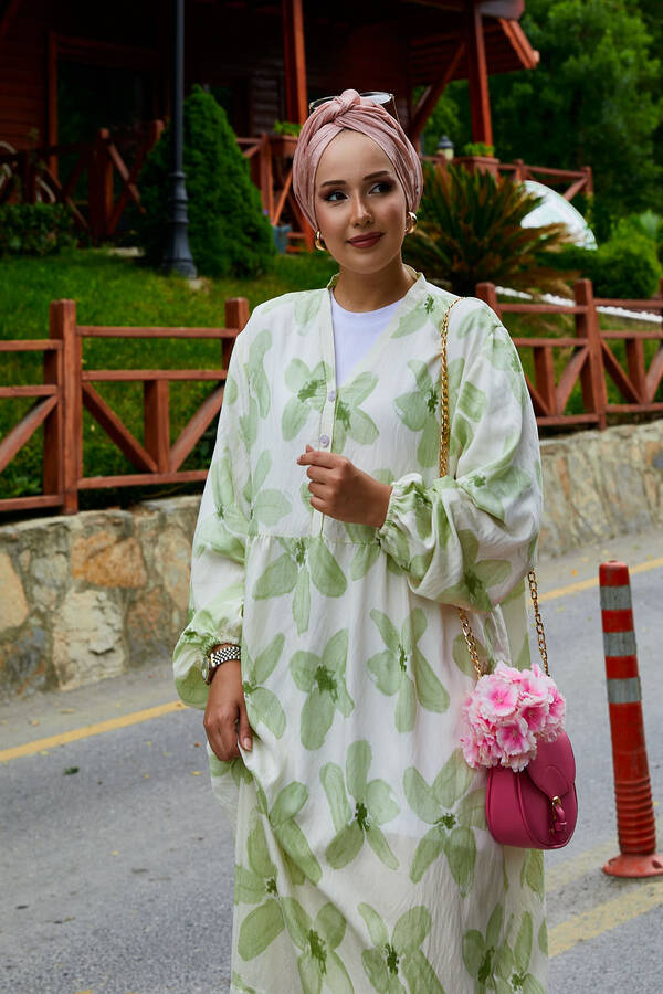 Mlk - Battal Beden Yarım Düğmeli Desenli Elbise Su Yeşili (1) Mlk - Battal Beden Yarım Düğmeli Desenli Elbise Su Yeşili (1)