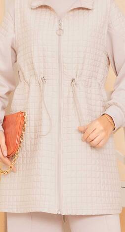 Beli Ayarlanabilir Kapitone Yelekli Üçlü Tesettür Takım Bej - Thumbnail