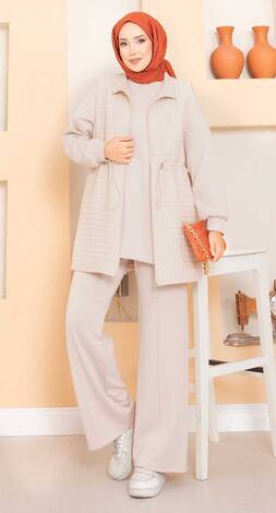 Beli Ayarlanabilir Kapitone Yelekli Üçlü Tesettür Takım Bej - Thumbnail