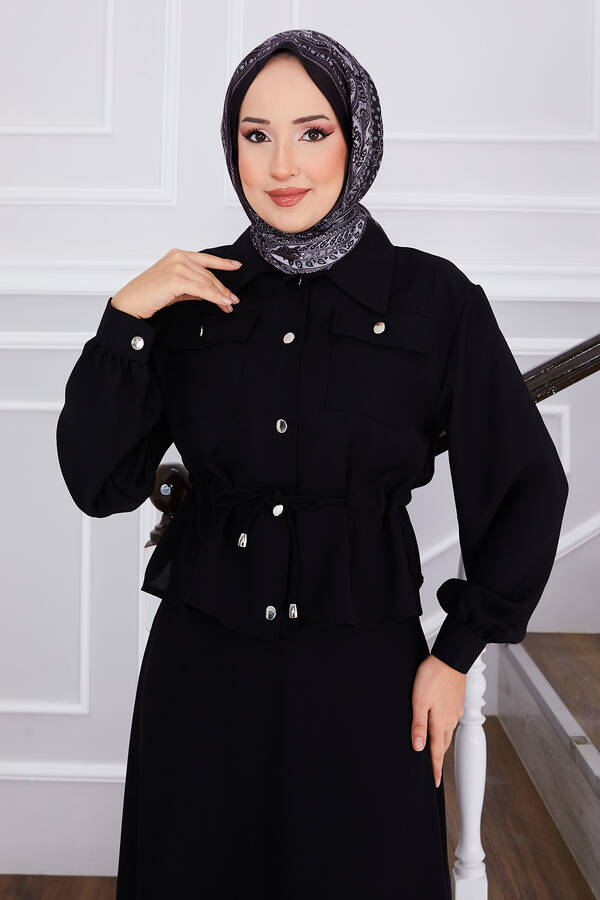 MD - Beli Büzgülü Çift Cepli Etekli Takım Siyah (1) MD - Beli Büzgülü Çift Cepli Etekli Takım Siyah (1)