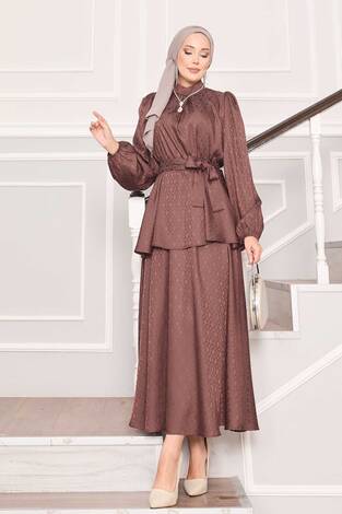 Beli Büzgülü Desenli Jakarlı Tesettür Takım Kahve - Thumbnail