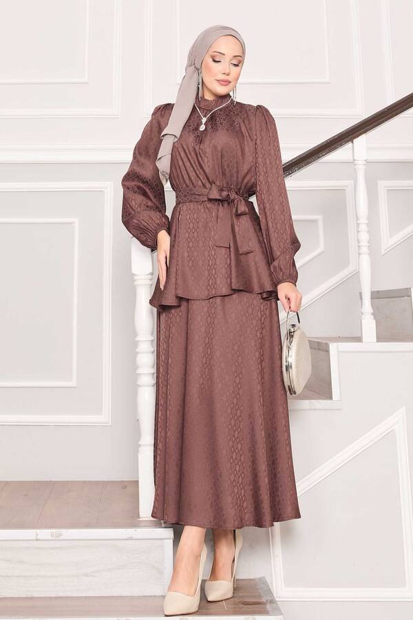 MD - Beli Büzgülü Desenli Jakarlı Tesettür Takım Kahve MD - Beli Büzgülü Desenli Jakarlı Tesettür Takım Kahve