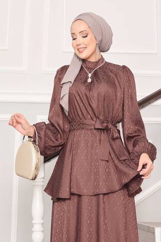 Beli Büzgülü Desenli Jakarlı Tesettür Takım Kahve - Thumbnail