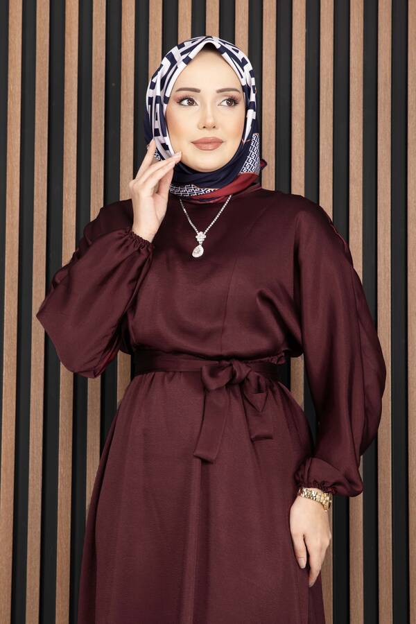 MD - Beli Büzgülü Kuşaklı Tesettür Elbise Bordo (1)