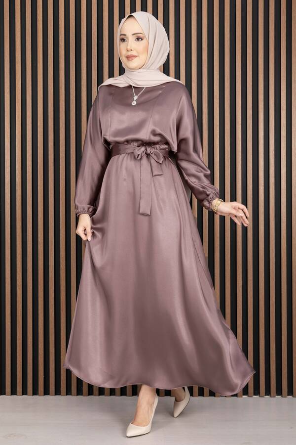 MD - Beli Büzgülü Kuşaklı Tesettür Elbise Pudra