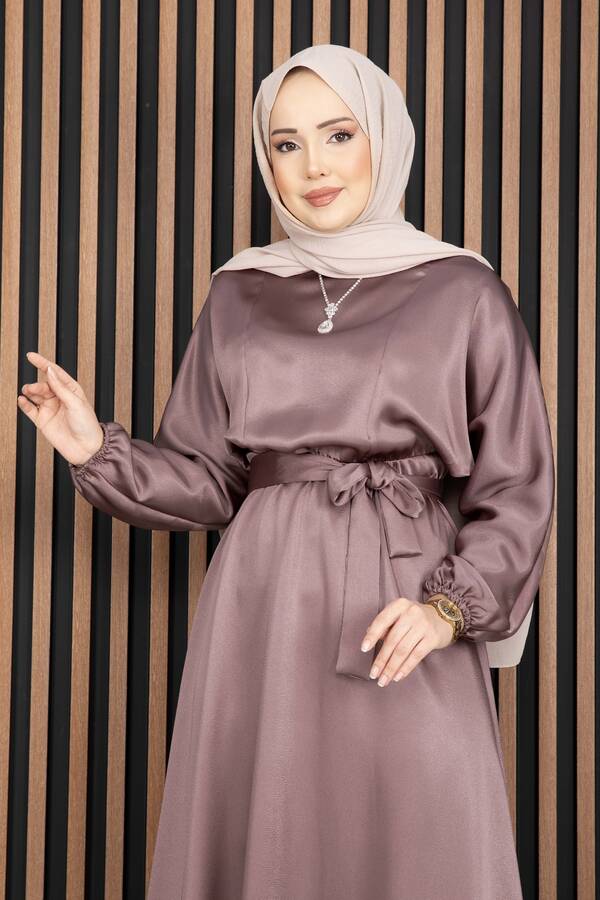 MD - Beli Büzgülü Kuşaklı Tesettür Elbise Pudra (1)