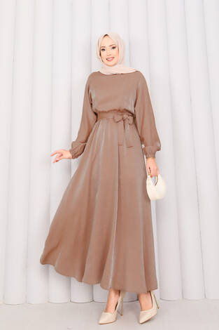 Beli Büzgülü Seyyar Kuşaklı Yarasa Kol Tesettür Elbise Taba - Thumbnail