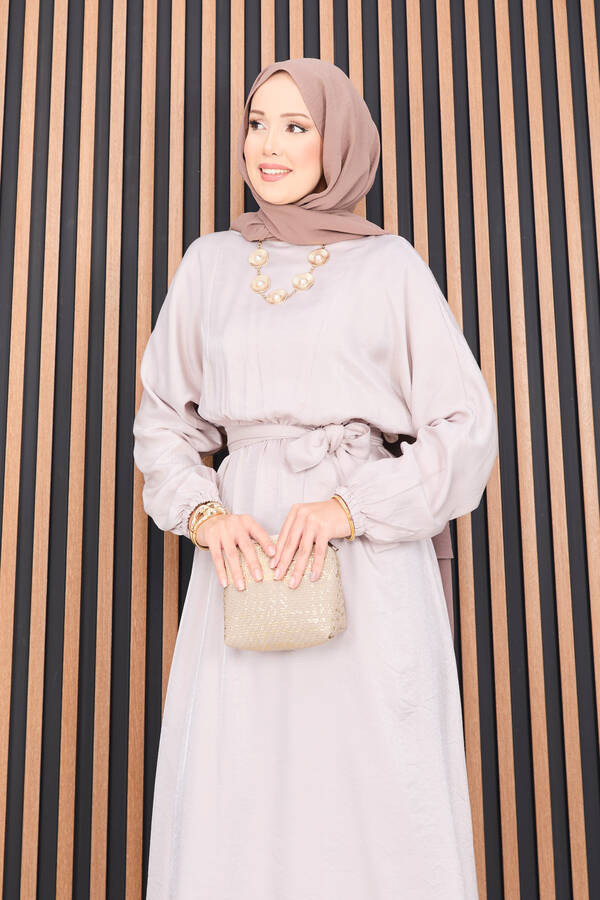 MD - Beli Büzgülü Yarasa Kol Tesettür Elbise Taş (1)