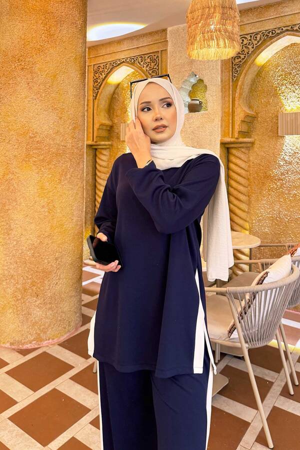 MD - Beyaz Şeritli Yırtmaç Detaylı İkili Takım Lacivert (1)