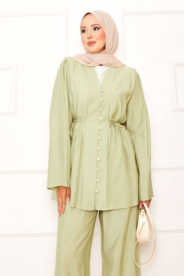 MD - Brit Düğmeli Seyyar Kuşaklı İkili Takım Yağ Yeşil (1) MD - Brit Düğmeli Seyyar Kuşaklı İkili Takım Yağ Yeşil (1)