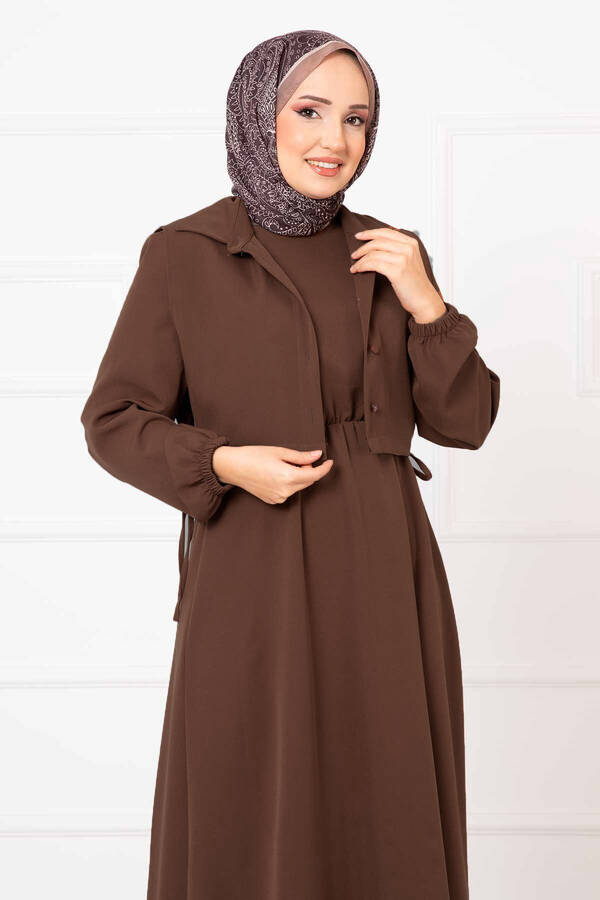 MD - Bolerolu Tesettür Elbise Takım Kahve (1) MD - Bolerolu Tesettür Elbise Takım Kahve (1)