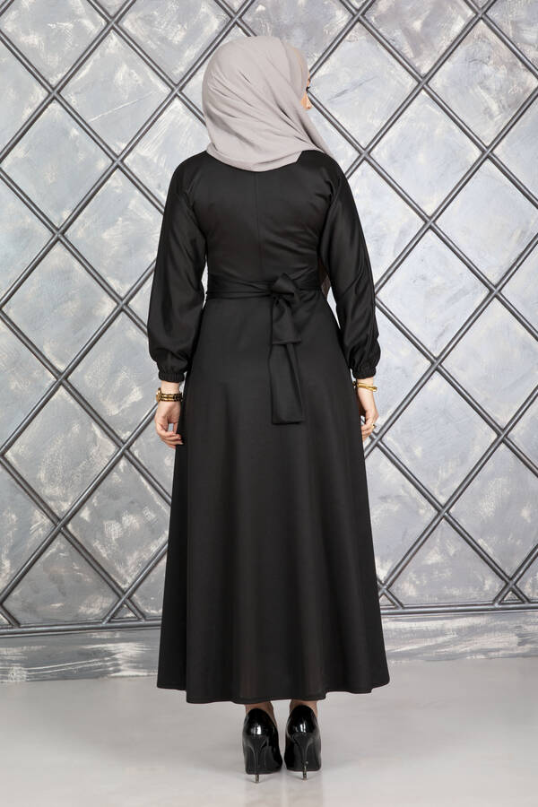 Boydan Düğmeli Kuşaklı Tesettür Elbise Siyah