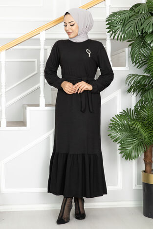 Broşlu Eteği Fırfırlı Tesettür Elbise Siyah - Thumbnail