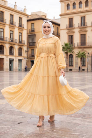 Büzgü Detaylı Kat Kat Elbise Sarı