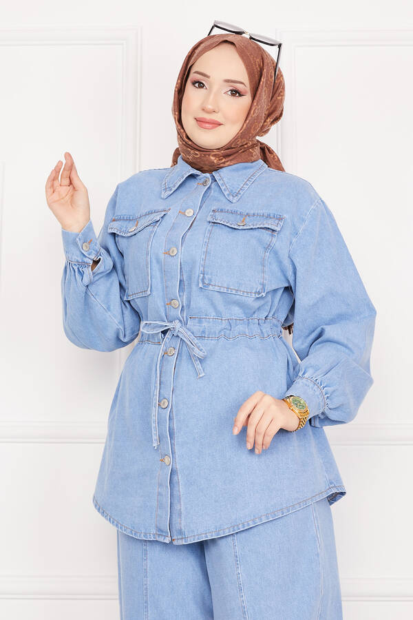 MD - Cep Detaylı Belden Bağcıklı Tesettür Kot Takım Kar Yıkama (1) MD - Cep Detaylı Belden Bağcıklı Tesettür Kot Takım Kar Yıkama (1)