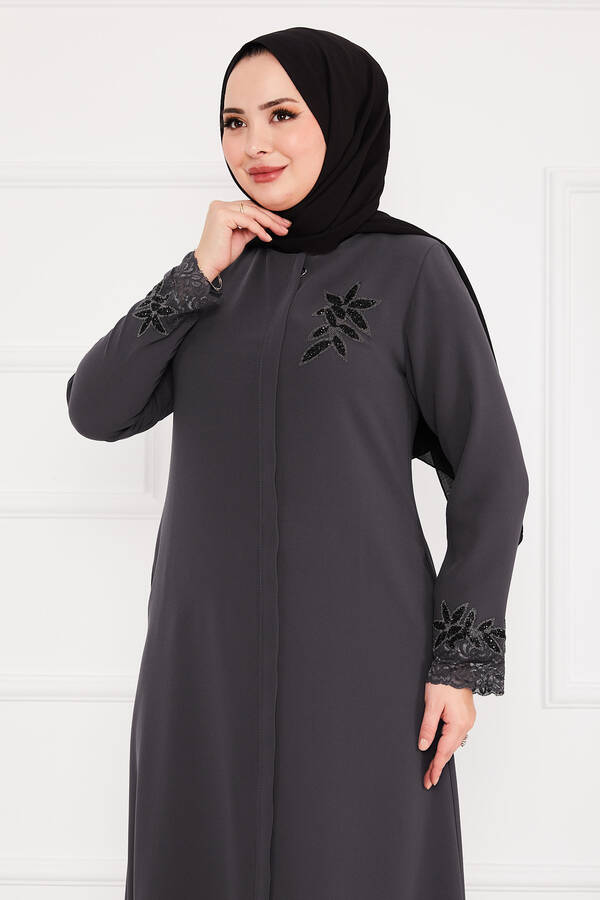 Oc - Çiçek Detaylı Güpürlü Tesettür Ferace Füme (1)