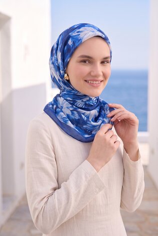 Çiçekli Eşarp Serisi Lacivert