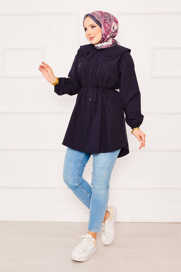 Çift Yakalı Beli Bağcıklı Tesettür Gömlek Lacivert - 4