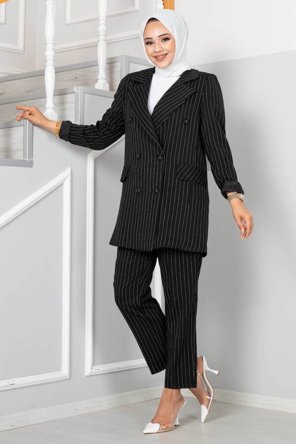 Çizgili Blazer Tesettür Ceket Takım Siyah Çizgili Blazer Tesettür Ceket Takım Siyah