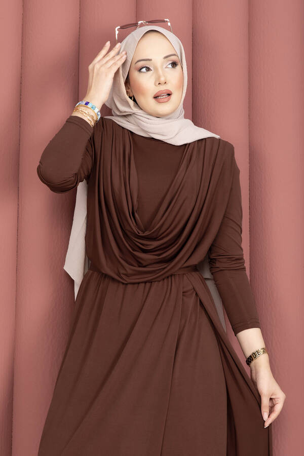 Sms - Degaje Yakalı Beli Kuşaklı Etekli Tulum Kahve (1)