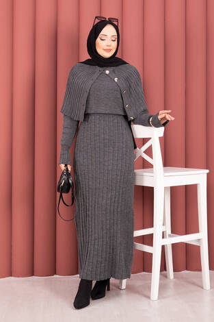 Düğme Detaylı Pelerinli Triko Elbise Takım Füme