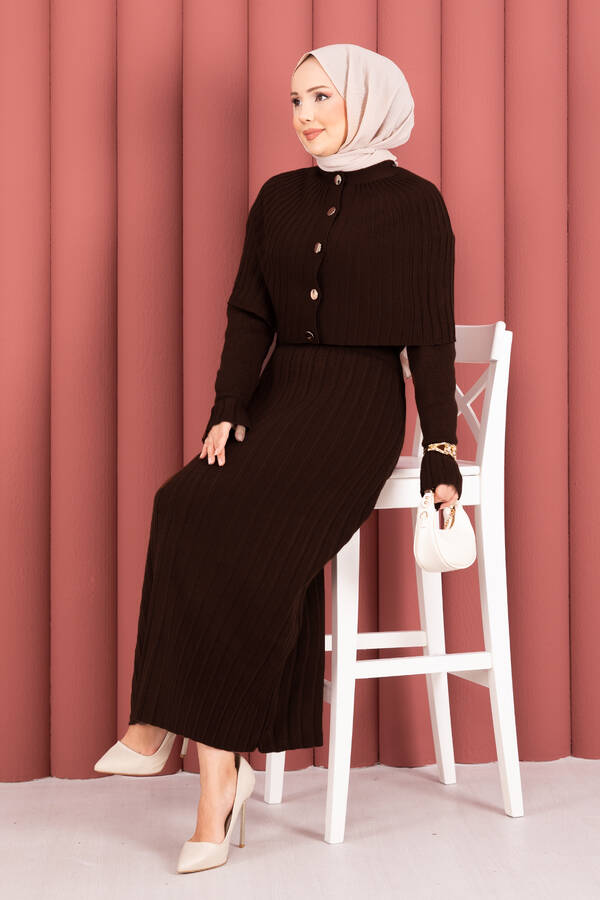 Kl - Düğme Detaylı Pelerinli Triko Elbise Takım Kahve