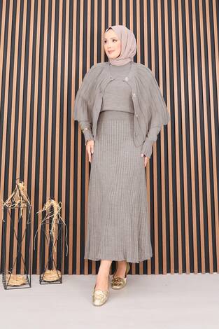 Düğmeli Pelerin & Triko Elbise Tesettür İkili Takım Vizon - Thumbnail