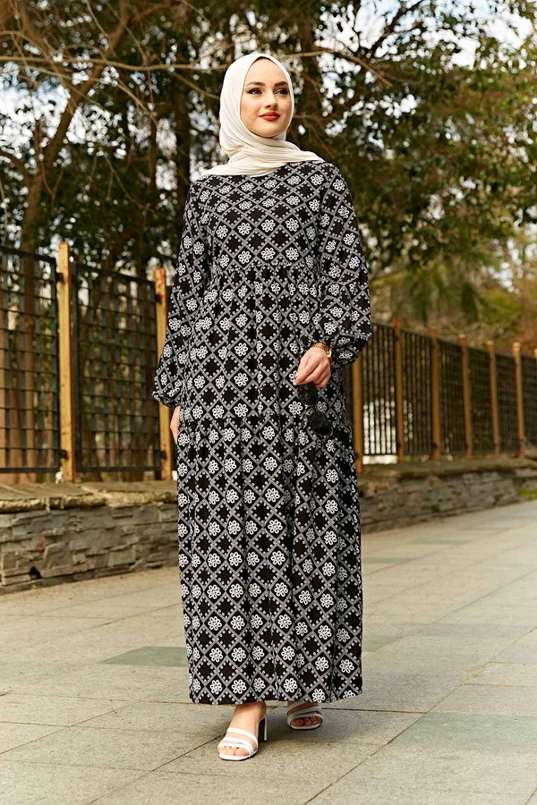 Etnik Desenli Fisto Tesettür Elbise 100MD-2354 Siyah