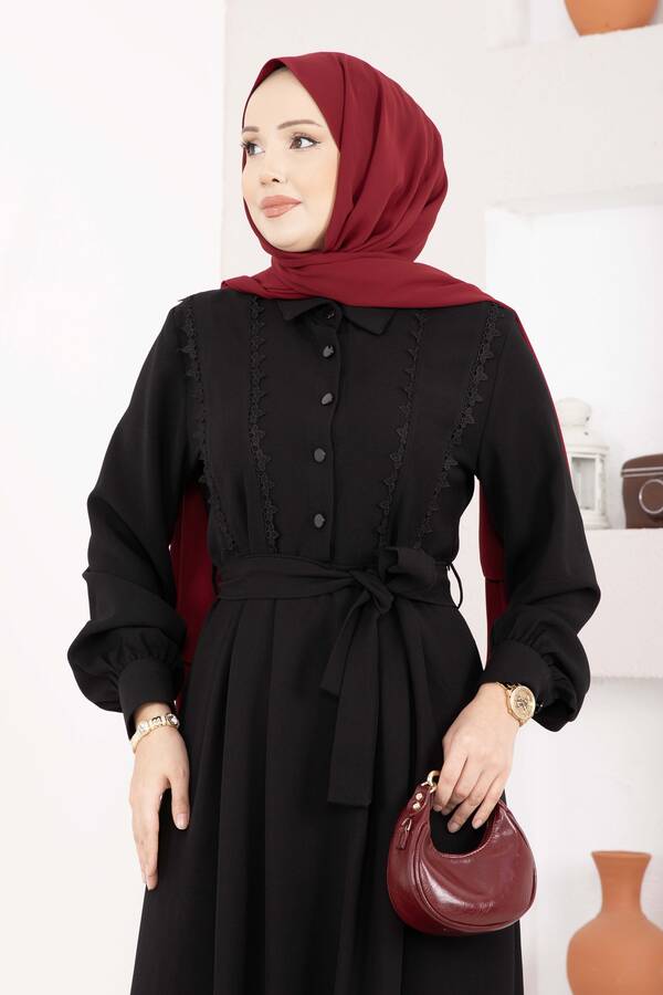 Asm - Fisto Detaylı Kuşaklı Tesettür Elbise Siyah (1)