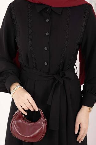 Fisto Detaylı Kuşaklı Tesettür Elbise Siyah - Thumbnail