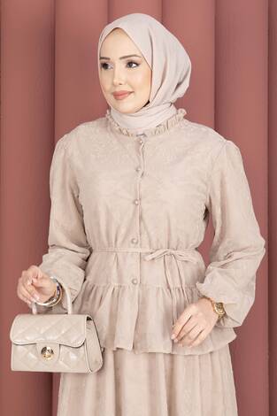 Flok Baskılı Yaka Fırfır Detaylı İçi Astarlı Etek Takım Bej - Thumbnail