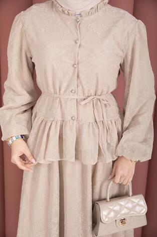 Flok Baskılı Yaka Fırfır Detaylı İçi Astarlı Etek Takım Bej - Thumbnail