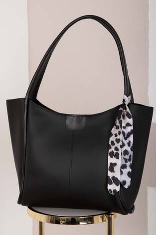 Fular Detaylı Kol Çantası -14