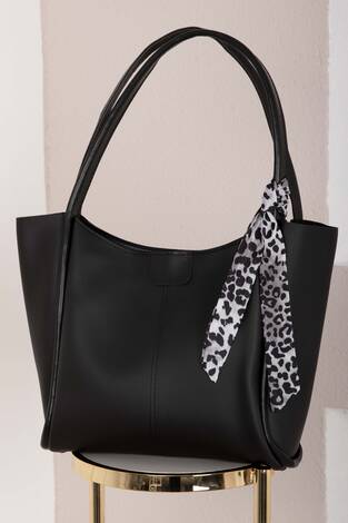 Fular Detaylı Kol Çantası -7