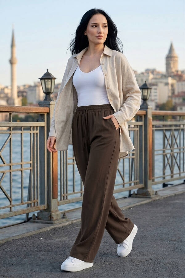Kç - Geniş Paça Cepli Tensel Pantolon Kahve