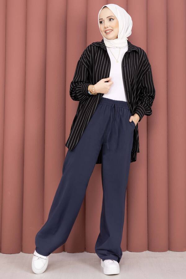 Kç - Geniş Paça Cepli Tensel Pantolon Lacivert
