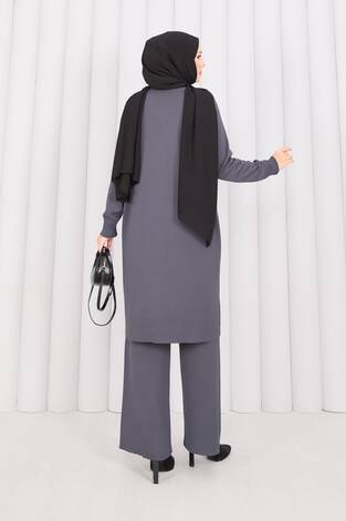 İnci Kelebek Broşlu Tesettür Triko Takım Gri - Thumbnail