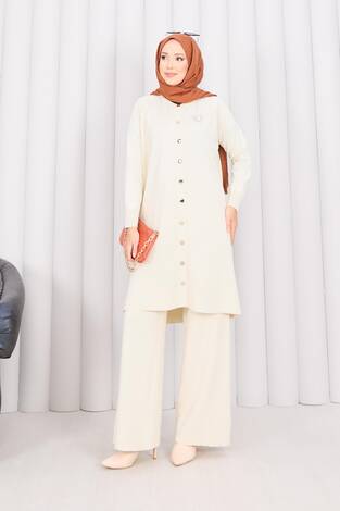 İnci Kelebek Broşlu Tesettür Triko Takım Krem - Thumbnail