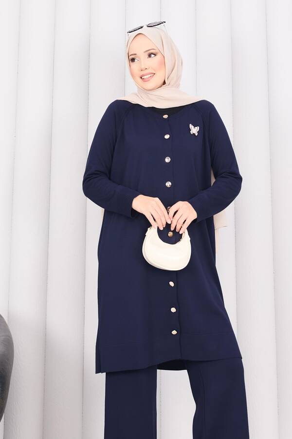 Frx - İnci Kelebek Broşlu Tesettür Triko Takım Lacivert (1)