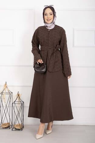 Kabartma Dokulu Kuşaklı Etek Takım Kahve - Thumbnail