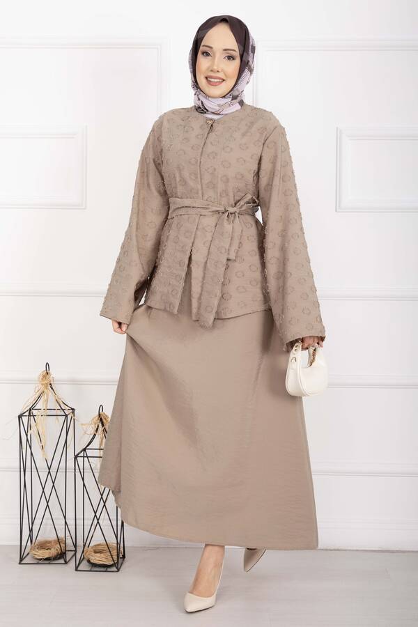 Efl - Kabartma Dokulu Kuşaklı Etek Takım Vizon