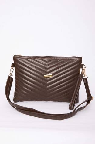 Kapitone Desenli Fermuarlı Portföy Çanta Kahve - Thumbnail