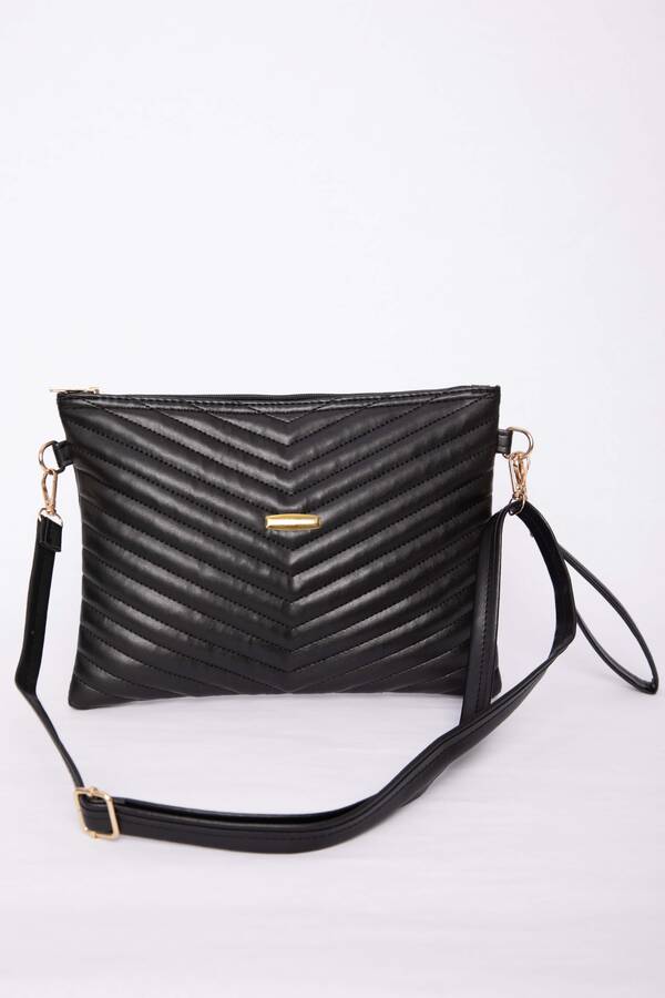 Dmç - Kapitone Desenli Fermuarlı Portföy Çanta Siyah (1)